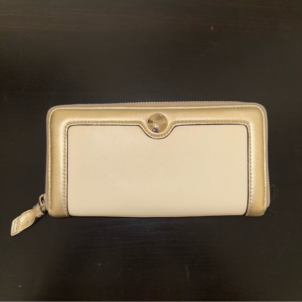Coach Cream and Gold Women's Wallet